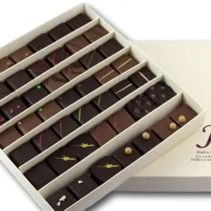 Janie Chocolaterie Artisanale Coffret 49 Bonbons De Chocolat